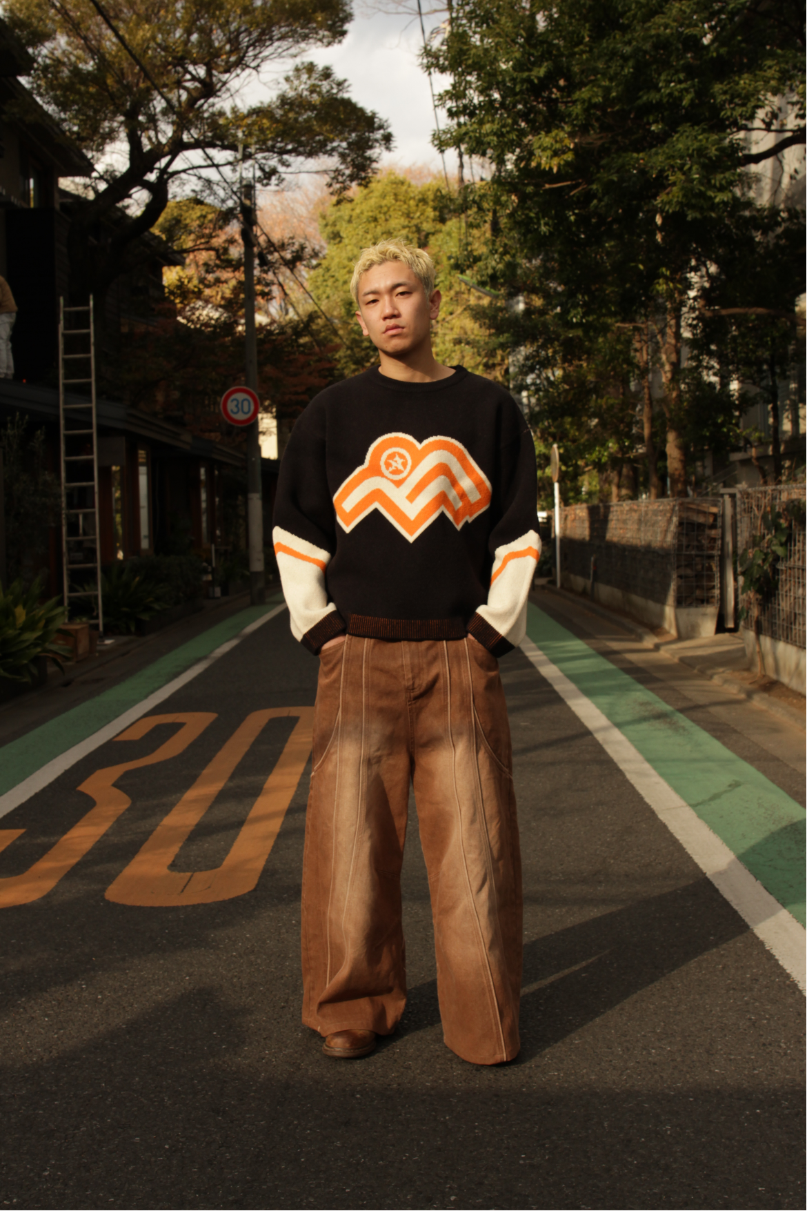 SUMMIT KNIT - BLACK